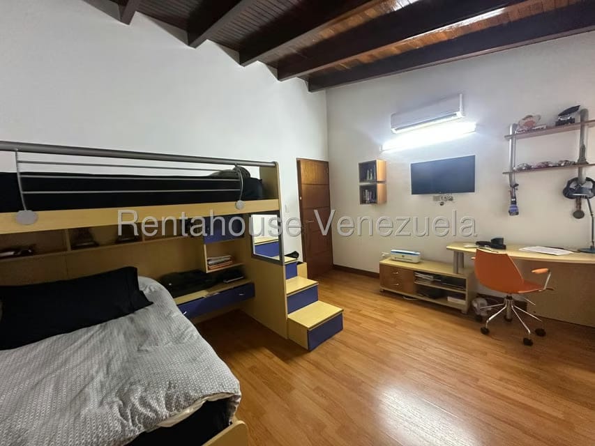 Casa (Duplex) en Venta en Los Naranjos del Cafetal, Distrito Metropolitano - 22