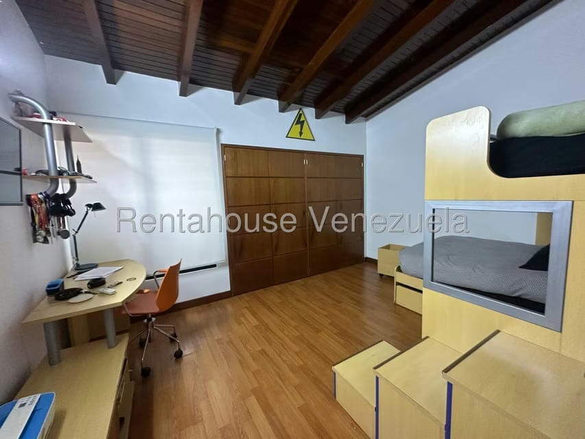 Casa (Duplex) en Venta en Los Naranjos del Cafetal, Distrito Metropolitano - 23