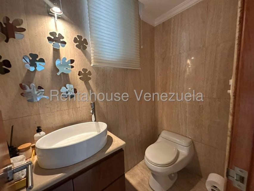 Casa (Duplex) en Venta en Los Naranjos del Cafetal, Distrito Metropolitano - 31