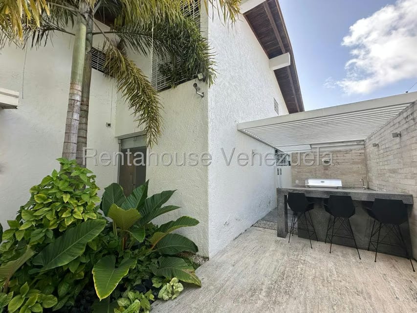 Casa (Duplex) en Venta en Los Naranjos del Cafetal, Distrito Metropolitano - 42