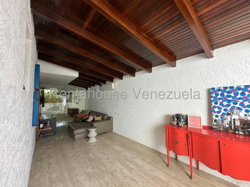 Casa (Duplex) en Venta en Los Naranjos del Cafetal, Distrito Metropolitano - 6