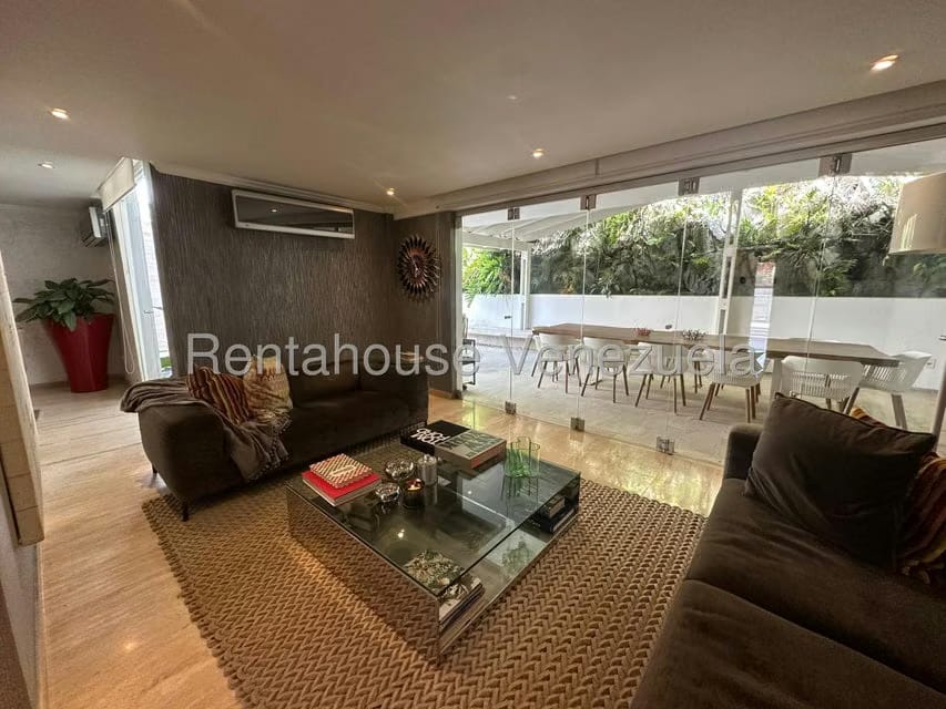 Casa (Duplex) en Venta en Los Naranjos del Cafetal, Distrito Metropolitano - 10