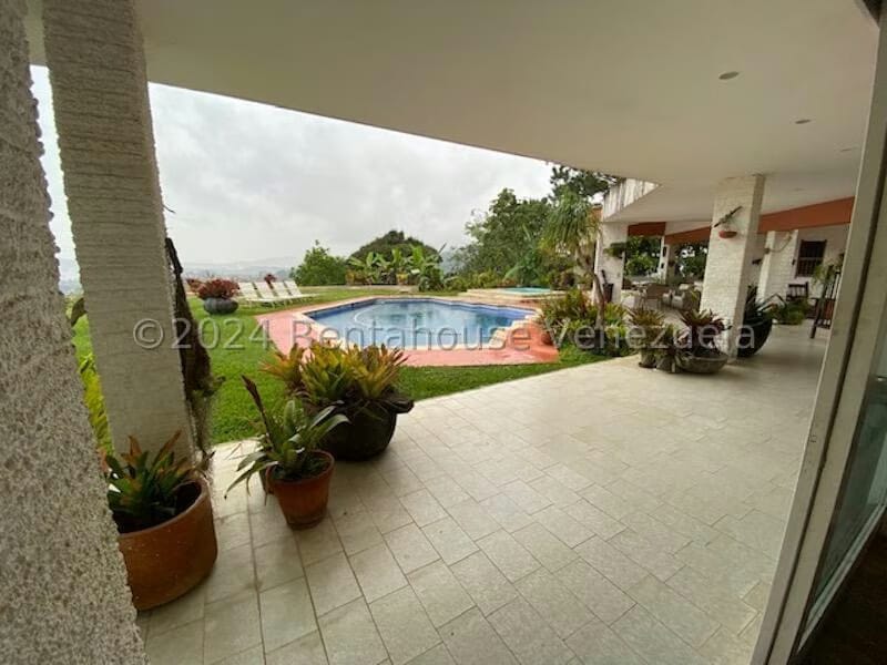 Casa (Multipes Niveles) en Venta en La Lagunita Country Club, Distrito Metropolitano - 25