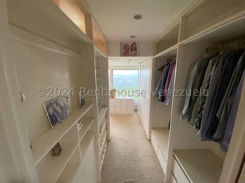 Casa (Multipes Niveles) en Venta en La Lagunita Country Club, Distrito Metropolitano - 37