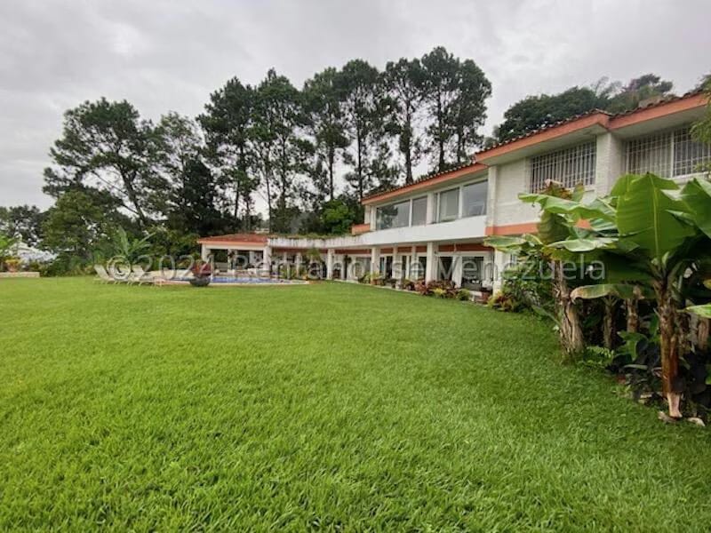 Casa (Multipes Niveles) en Venta en La Lagunita Country Club, Distrito Metropolitano - 60