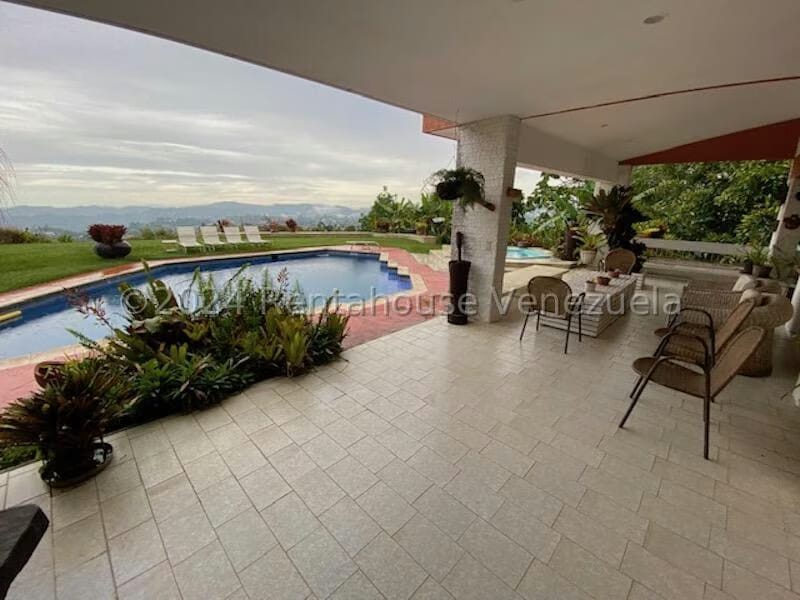 Casa (Multipes Niveles) en Venta en La Lagunita Country Club, Distrito Metropolitano - 70