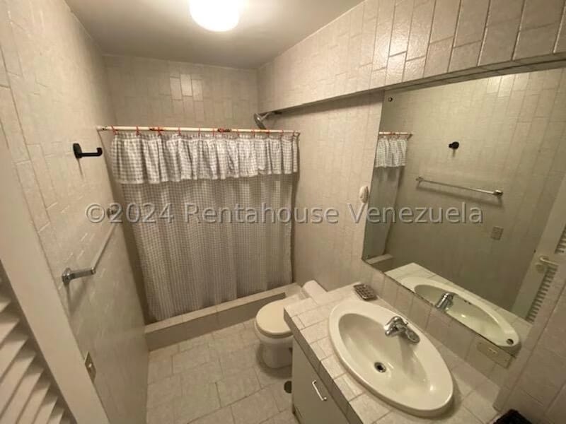 Casa (Multipes Niveles) en Venta en La Lagunita Country Club, Distrito Metropolitano - 85