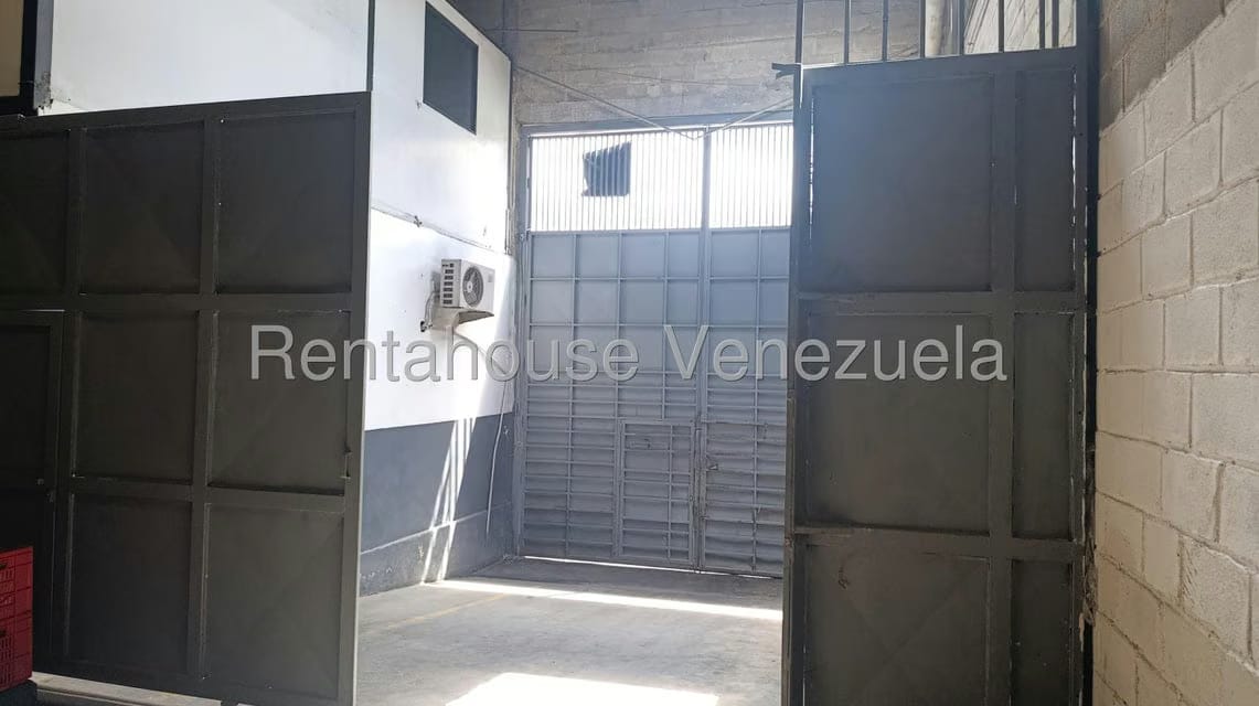 Comercial (Galpon - Deposito) en Venta en Los Jarales, Carabobo - 4
