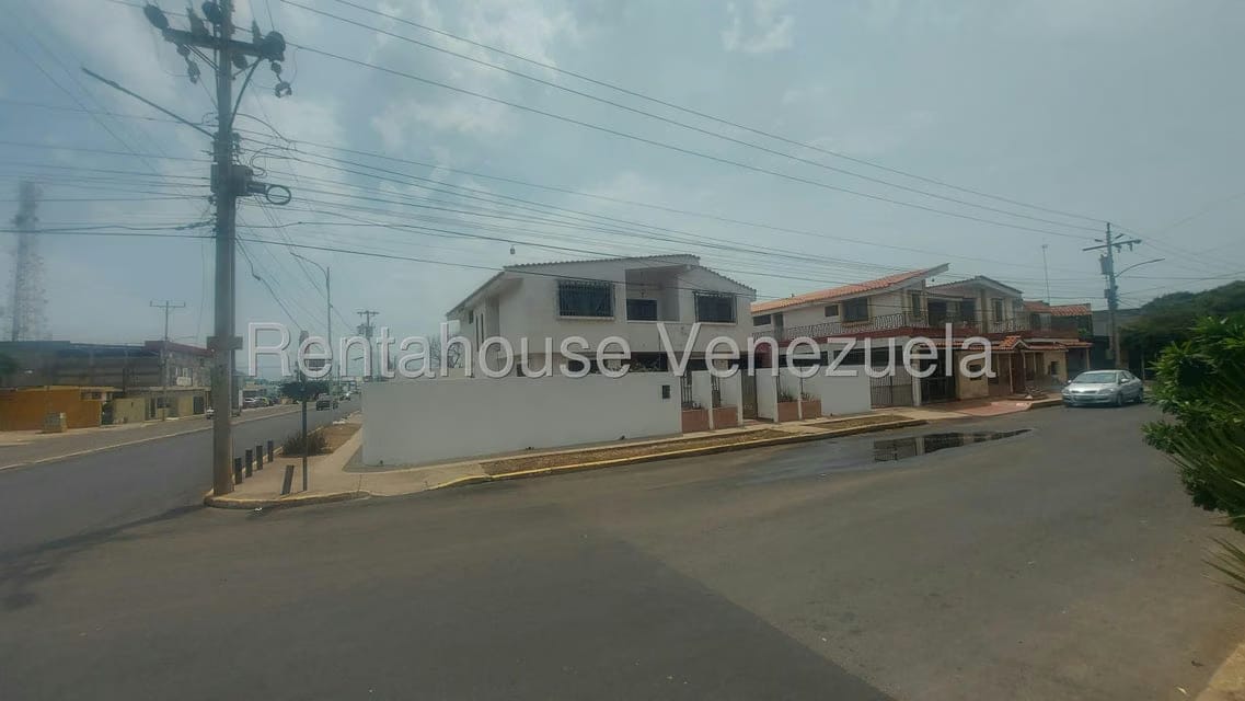 Casa (Duplex) en Venta en Canaima, Zulia - 2