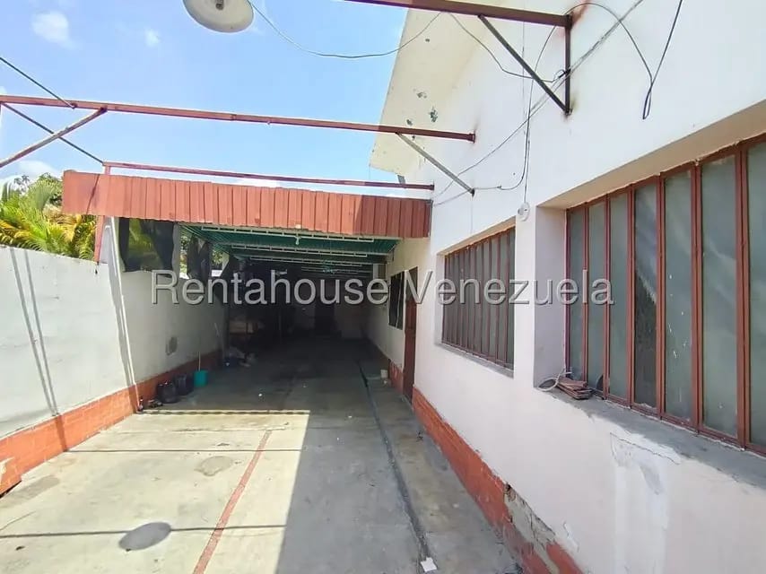 Casa (1 Nivel) en Venta en Centro, Lara - 13