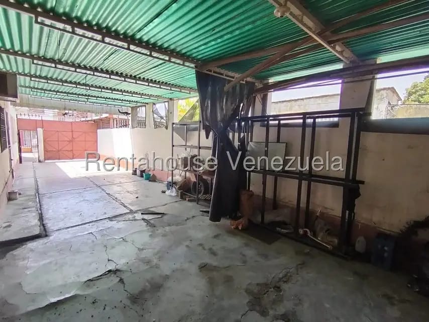 Casa (1 Nivel) en Venta en Centro, Lara - 15