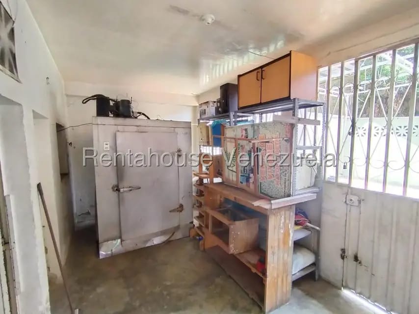 Casa (1 Nivel) en Venta en Centro, Lara - 16