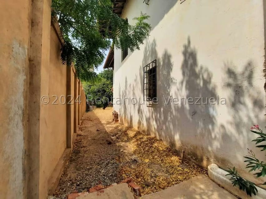 Casa (1 Nivel) en Venta en Avenida Bella Vista, Zulia - 6
