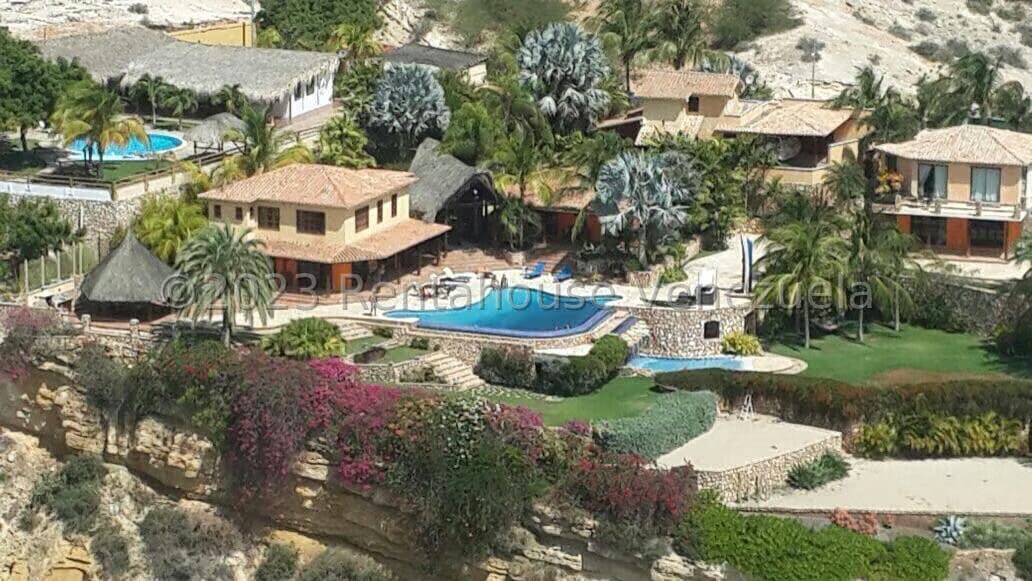 Casa (Multipes Niveles) en Venta en Sector Punta Colorada, Sucre - 2