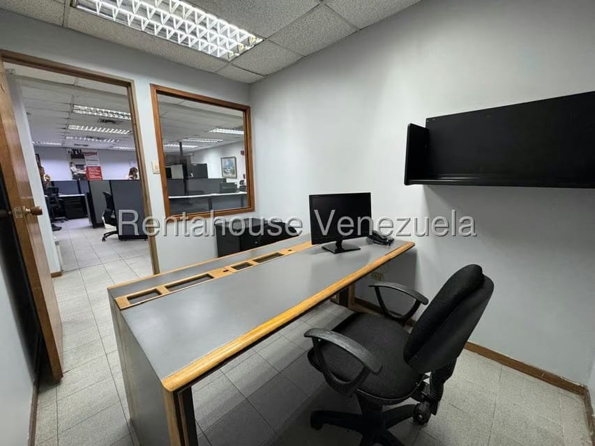 Comercial (Oficina) en Alquiler en La California Sur, Distrito Metropolitano - 5