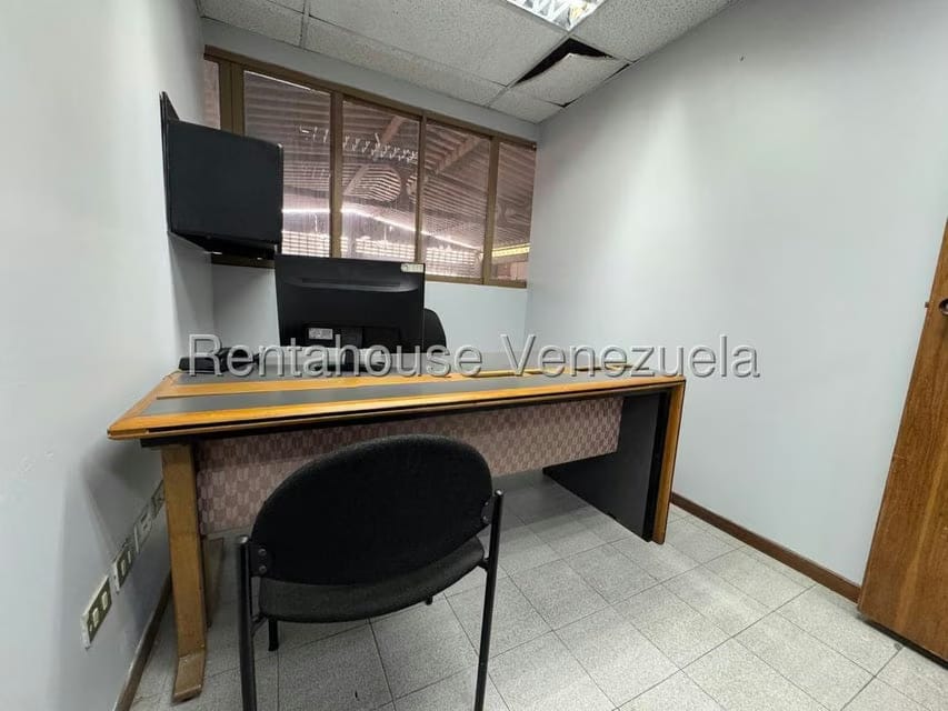 Comercial (Oficina) en Alquiler en La California Sur, Distrito Metropolitano - 6