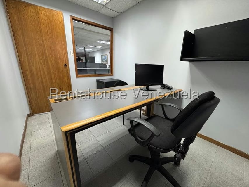 Comercial (Oficina) en Alquiler en La California Sur, Distrito Metropolitano - 7