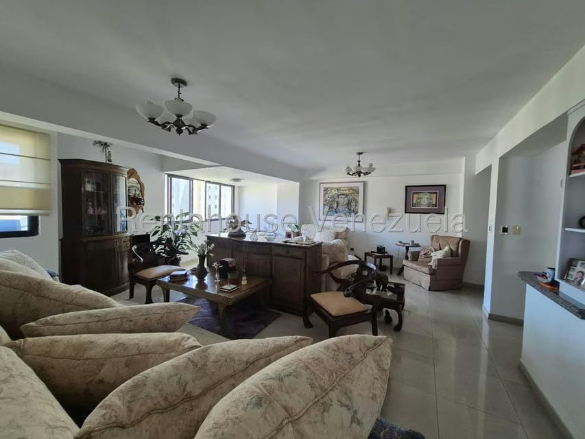 Apartamento (1 Nivel) en Venta en Valles de Camoruco, Carabobo - 28