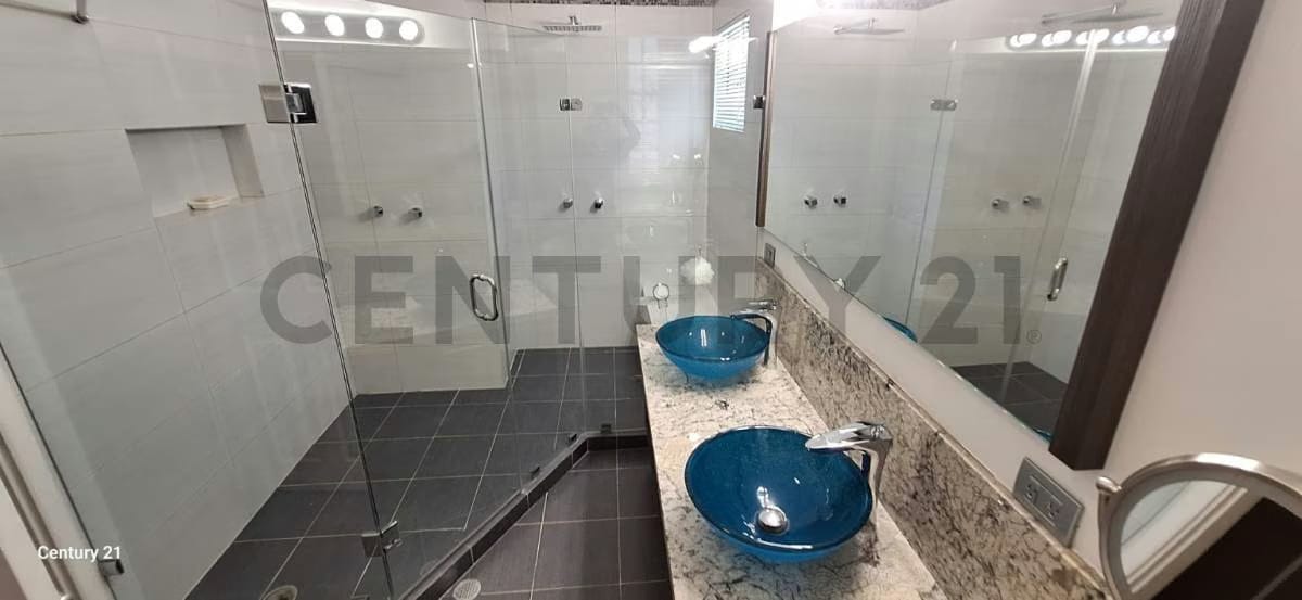 En venta Casa en Conjunto Residencial Palma Dorada, Av Fuerzas Armadas,Maracaibo - 15