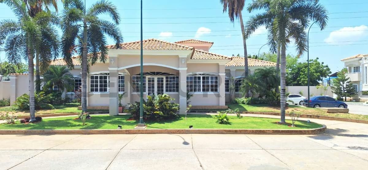 En venta Casa en Conjunto Residencial Palma Dorada, Av Fuerzas Armadas,Maracaibo - 23