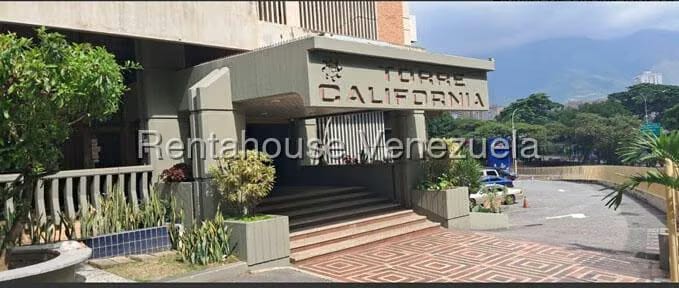 Comercial (Oficina) en Alquiler en Colinas de La California, Distrito Metropolitano