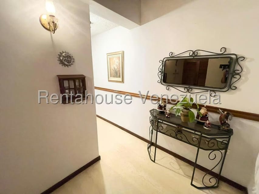 Casa (Multipes Niveles) en Venta en La Tahona, Distrito Metropolitano - 4