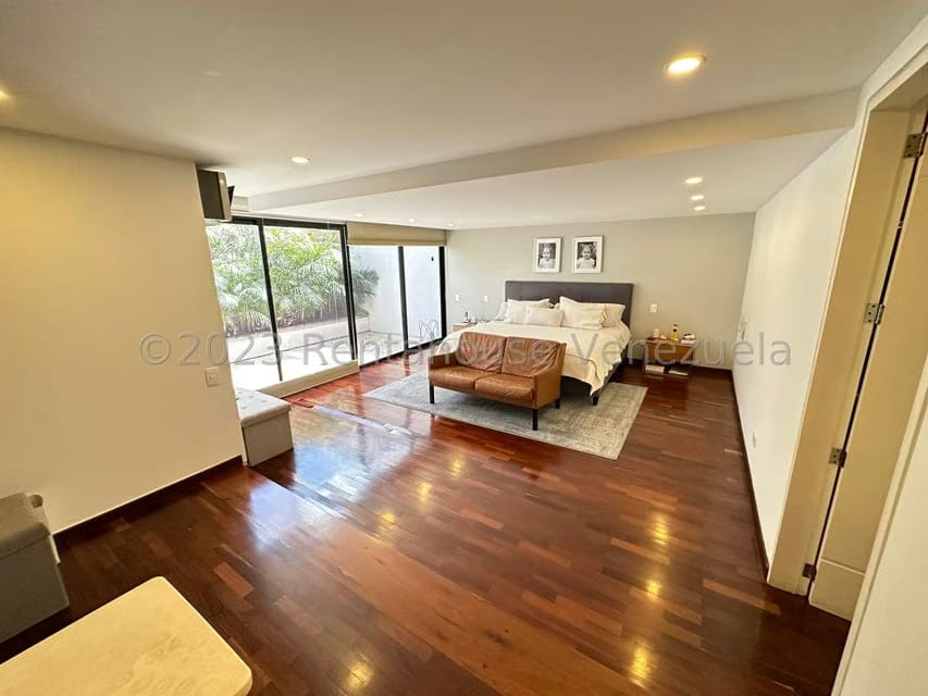 Apartamento (1 Nivel) en Venta en La Castellana, Distrito Metropolitano - 37
