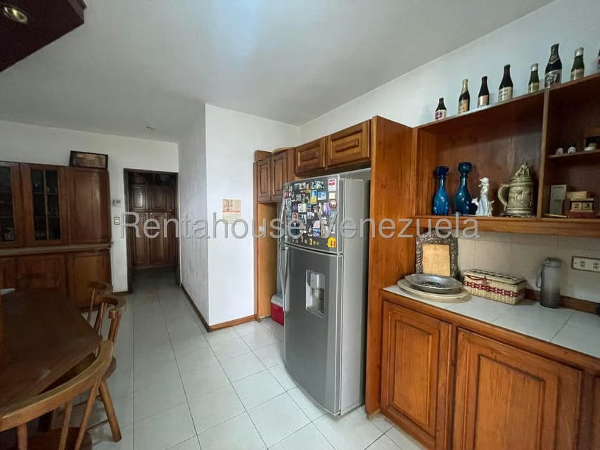 Casa (Multipes Niveles) en Venta en Colinas de Santa Monica, Distrito Metropolitano - 28
