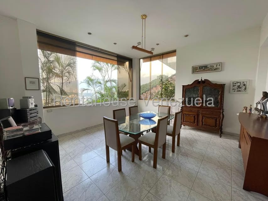 Casa (Multipes Niveles) en Venta en Colinas de Santa Monica, Distrito Metropolitano - 29