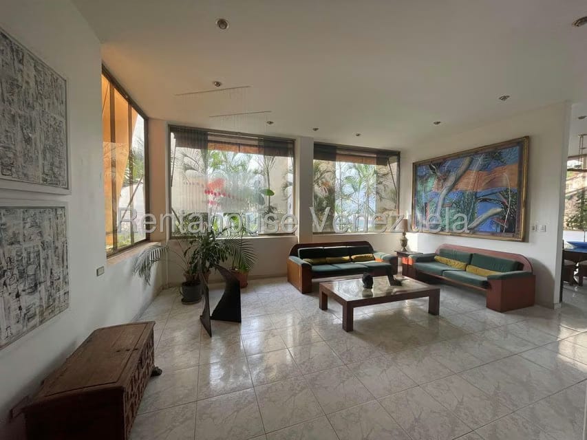 Casa (Multipes Niveles) en Venta en Colinas de Santa Monica, Distrito Metropolitano - 40