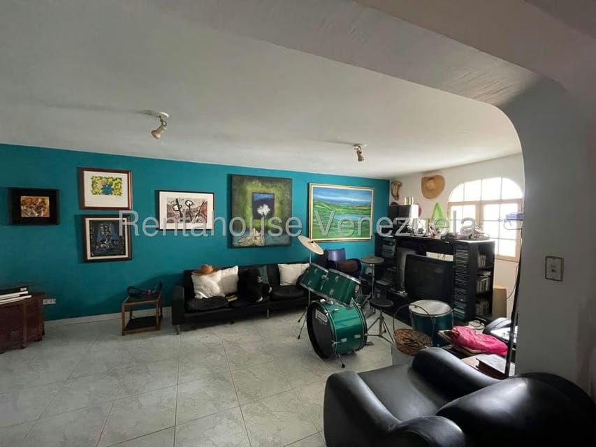 Casa (Multipes Niveles) en Venta en Colinas de Santa Monica, Distrito Metropolitano - 41