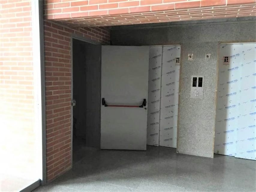 Comercial (Oficina) en Venta en Los Dos Caminos, Distrito Metropolitano - 12