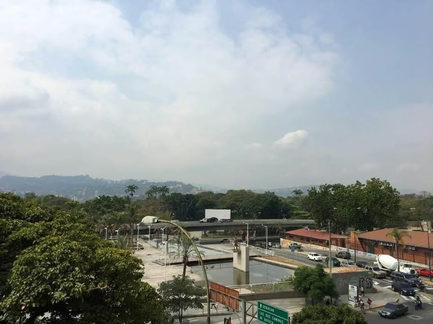Comercial (Oficina) en Venta en Los Dos Caminos, Distrito Metropolitano - 8