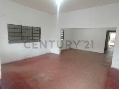 SE VENDE Casa comercial Barrio central ,calle silva - 3