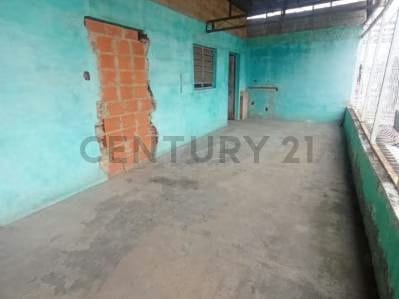 SE VENDE Casa comercial Barrio central ,calle silva - 9