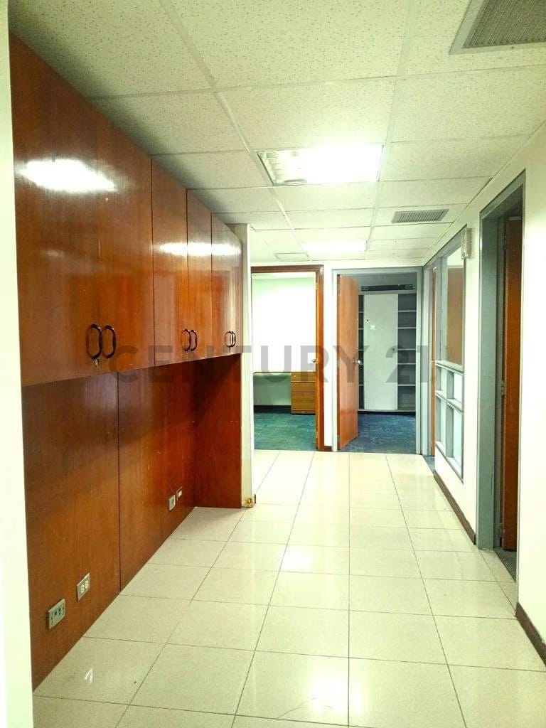 ¡Oportunidad de Inversión Única! Local Comercial en Alquiler en La Casona II - 11
