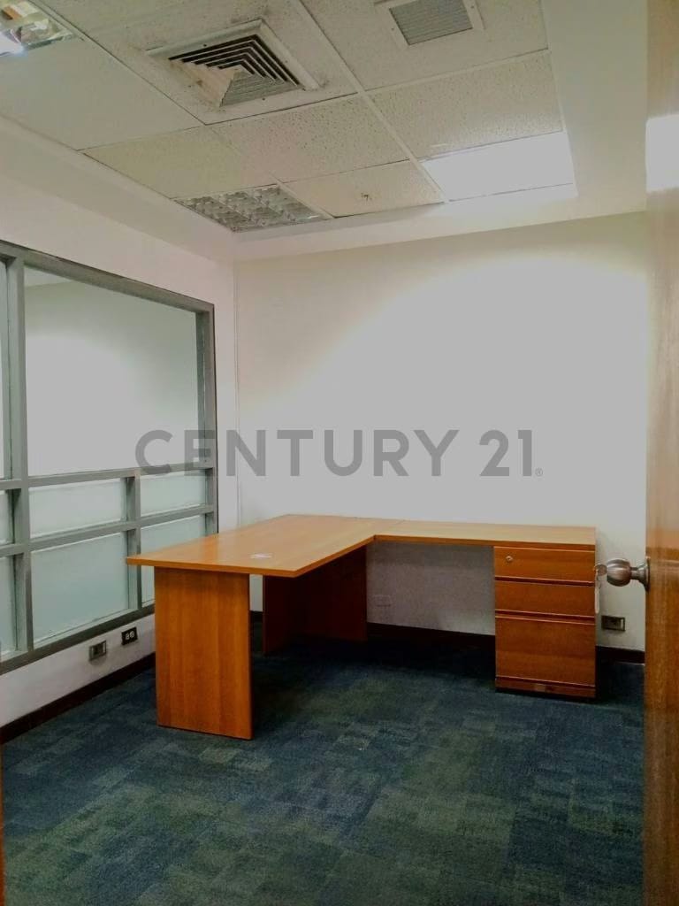 ¡Oportunidad de Inversión Única! Local Comercial en Alquiler en La Casona II - 9