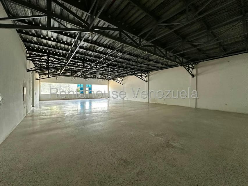 Comercial (Local Comercial) en Alquiler en Parroquia Concepcion, Lara - 28