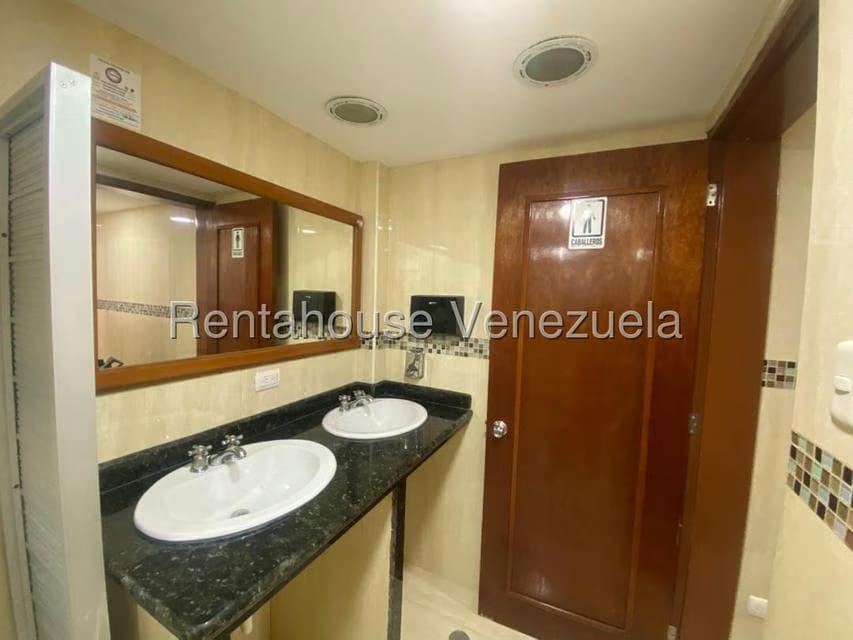 Comercial (Local Comercial) en Venta en Tucacas, Falcon - 33