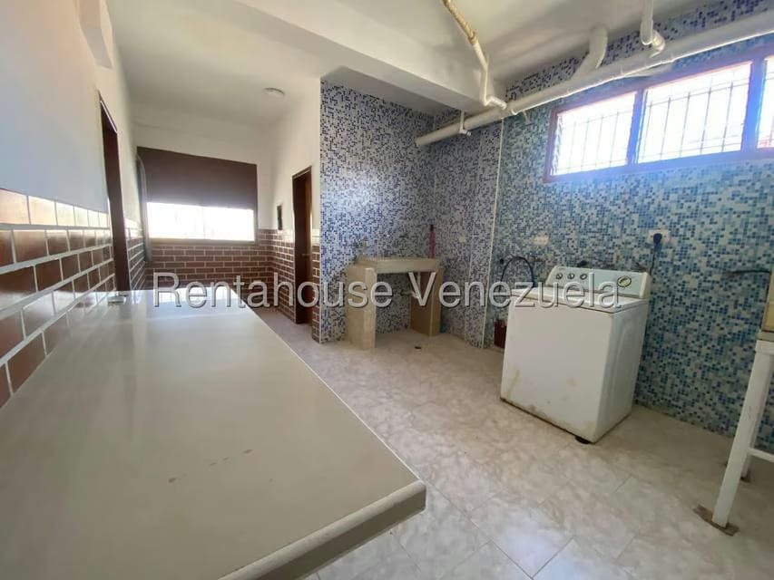 Comercial (Local Comercial) en Venta en Tucacas, Falcon - 54