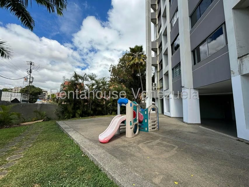 Apartamento (1 Nivel) en Alquiler en Montecristo, Distrito Metropolitano - 19