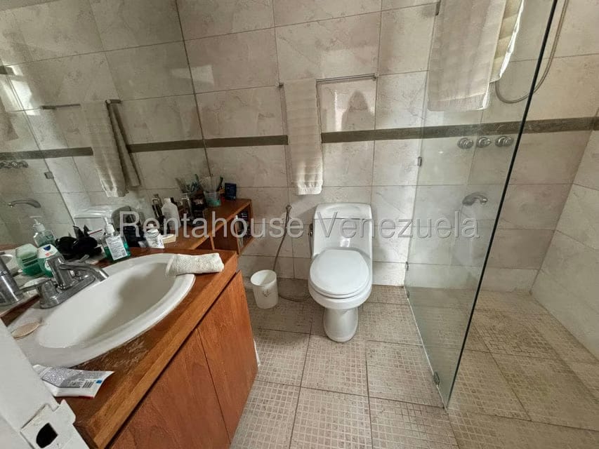Apartamento (1 Nivel) en Alquiler en Montecristo, Distrito Metropolitano - 8