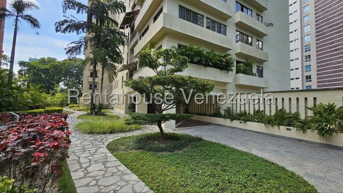 Apartamento (1 Nivel) en Alquiler en Campo Alegre, Distrito Metropolitano - 2