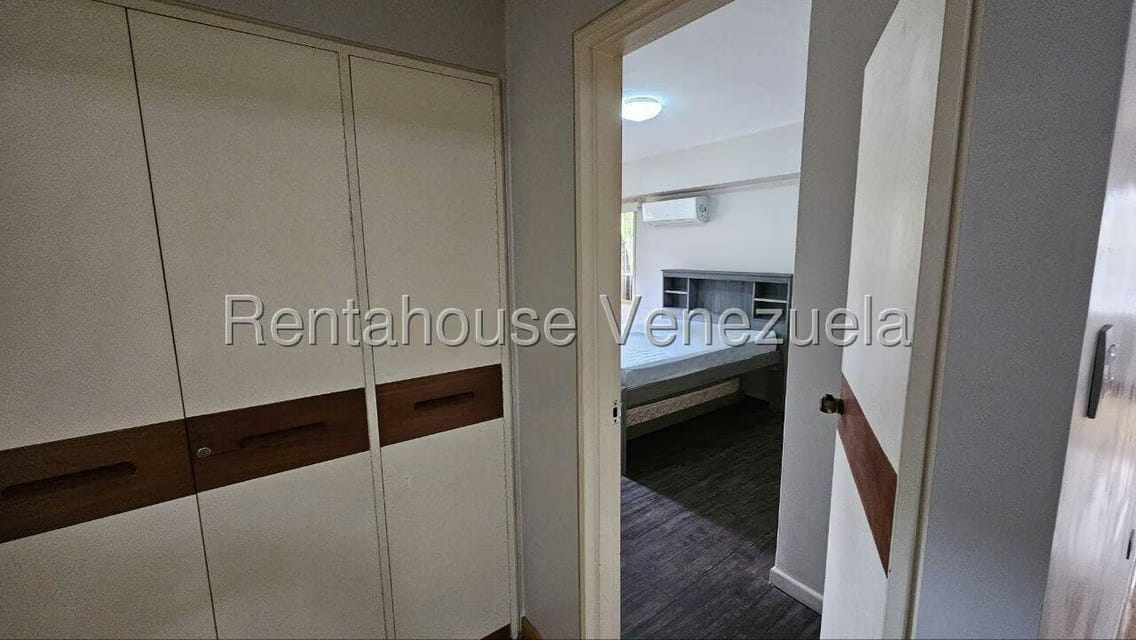 Apartamento (1 Nivel) en Alquiler en Campo Alegre, Distrito Metropolitano - 11