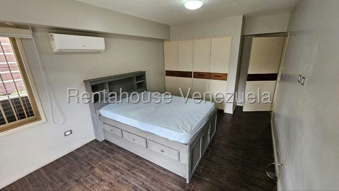 Apartamento (1 Nivel) en Alquiler en Campo Alegre, Distrito Metropolitano - 13