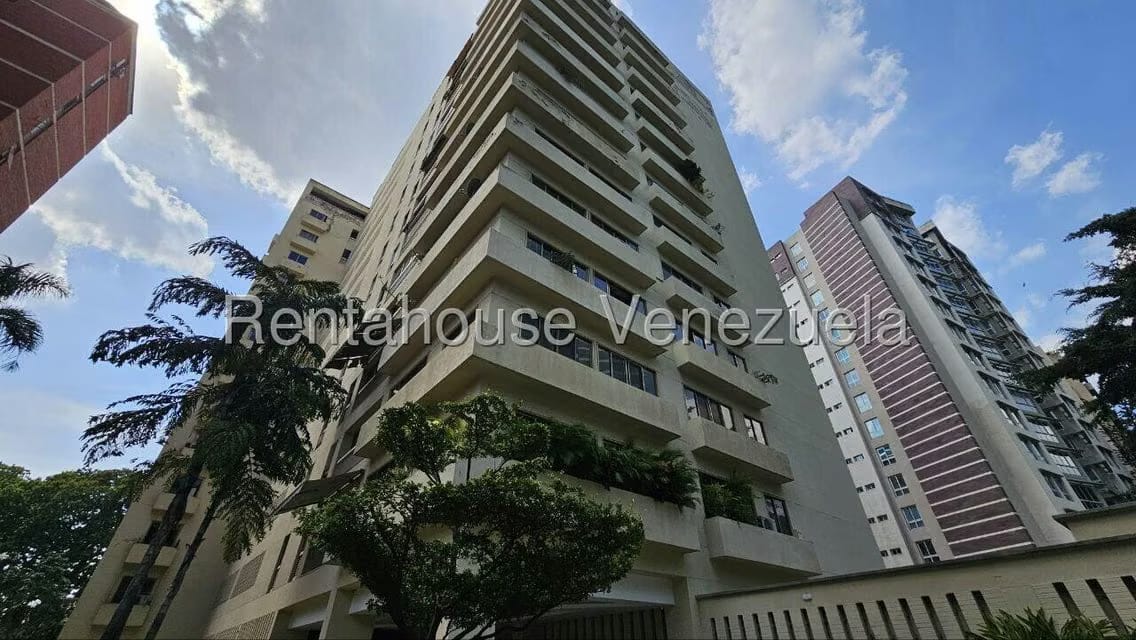 Apartamento (1 Nivel) en Alquiler en Campo Alegre, Distrito Metropolitano - 3