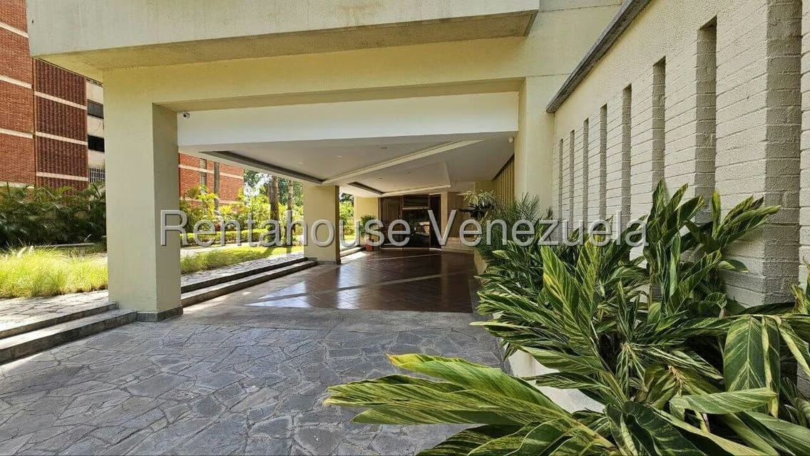 Apartamento (1 Nivel) en Alquiler en Campo Alegre, Distrito Metropolitano - 4