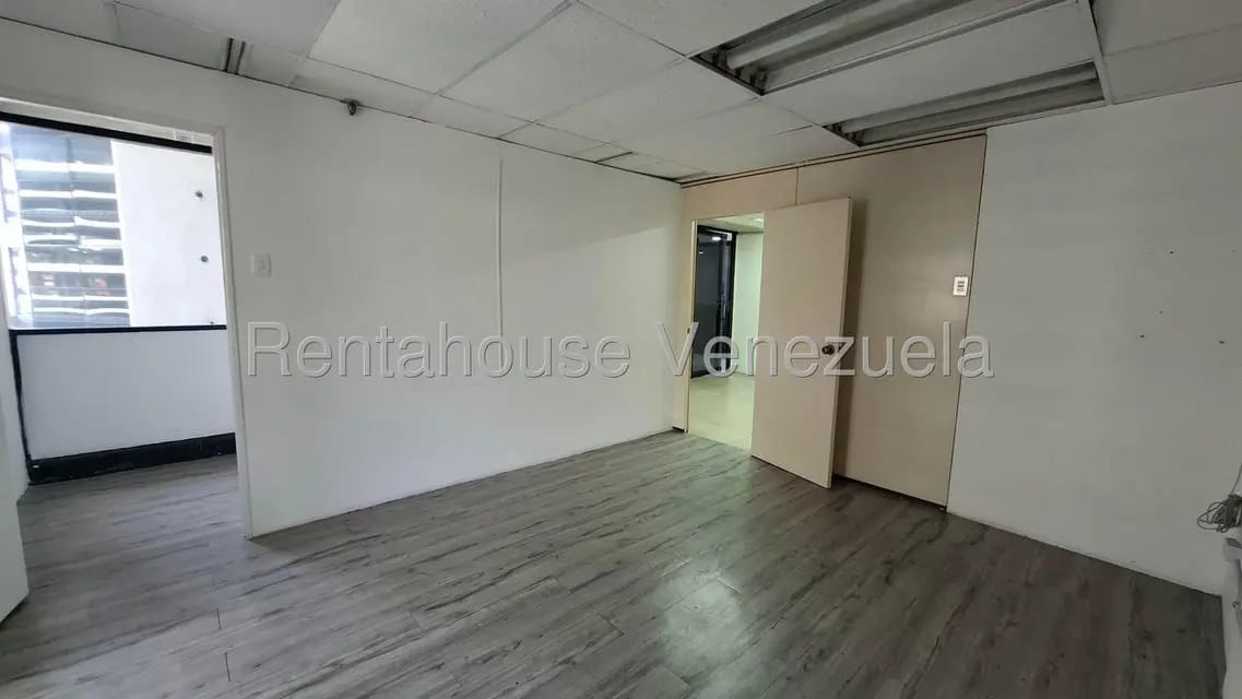 Comercial (Oficina) en Alquiler en La Castellana, Distrito Metropolitano - 3