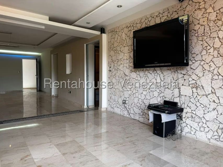 Apartamento (1 Nivel) en Venta en Colinas de La Tahona, Distrito Metropolitano - 18