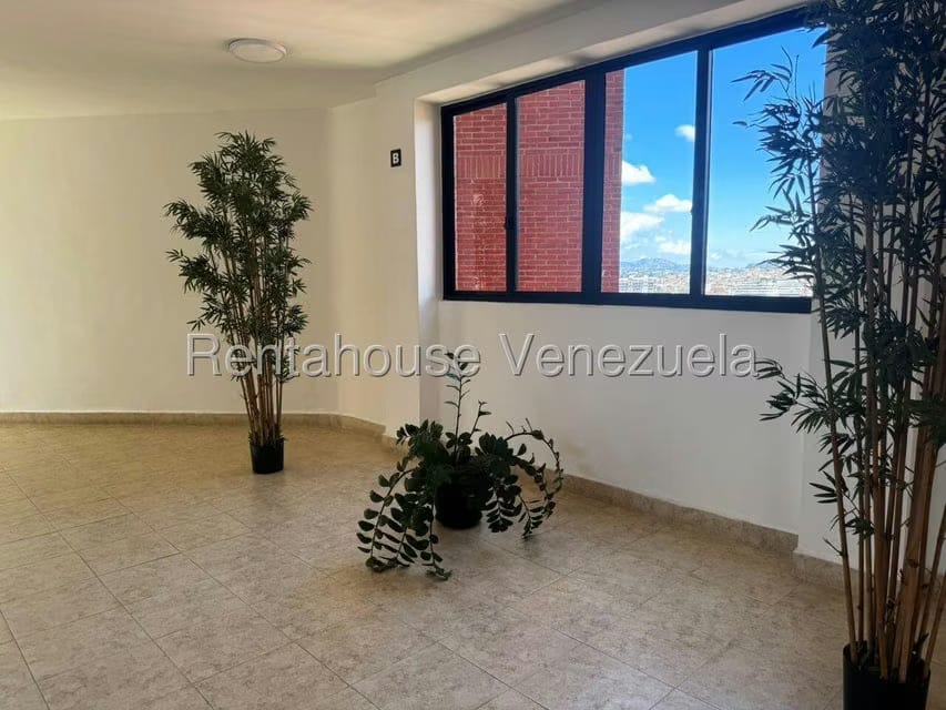 Apartamento (1 Nivel) en Venta en Colinas de La Tahona, Distrito Metropolitano - 4
